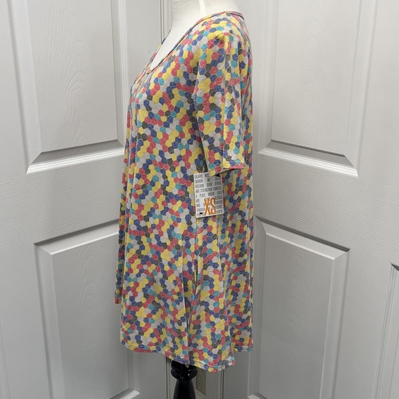 LuLaRoe New XS Multicolored Geometric Perfect T Shirt NWT - Picture 3 of 8